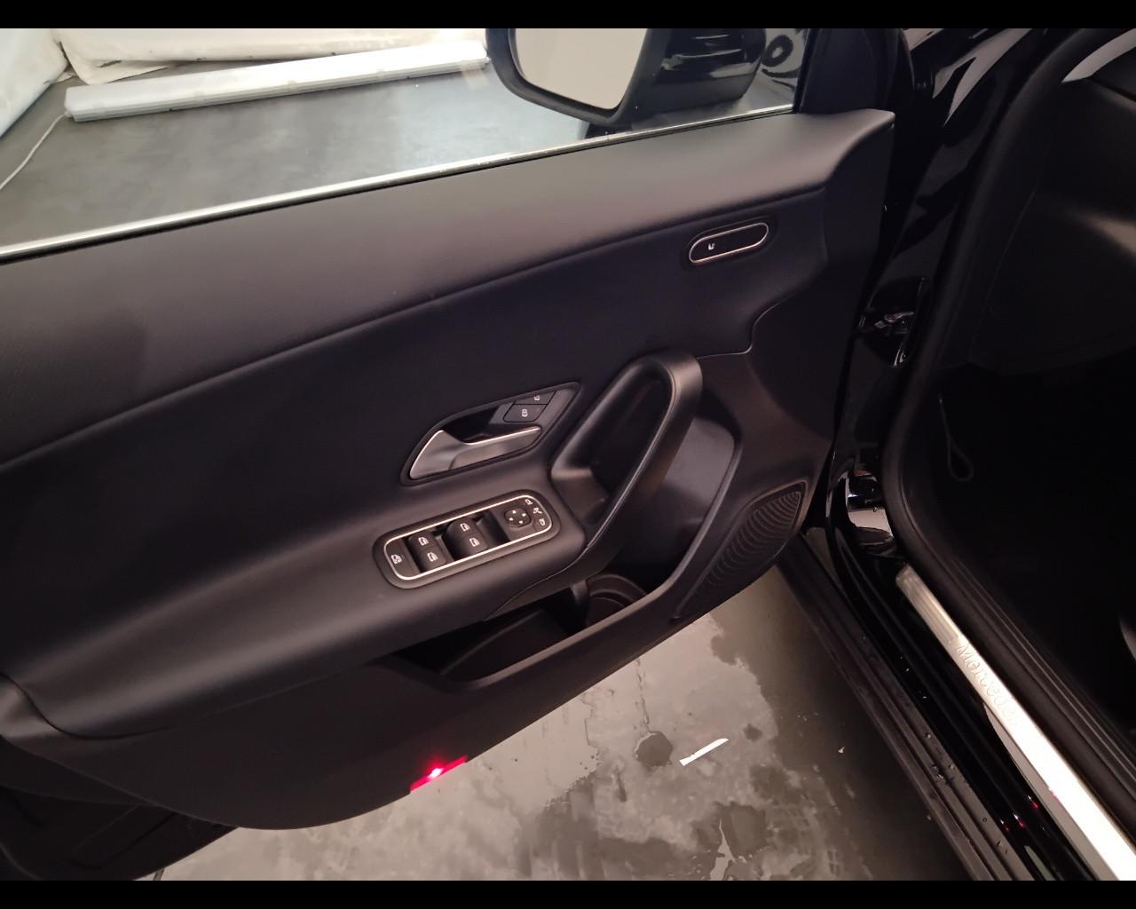 Mercedes-Benz Classe A - W177 2023 - A 180 d Advanced auto