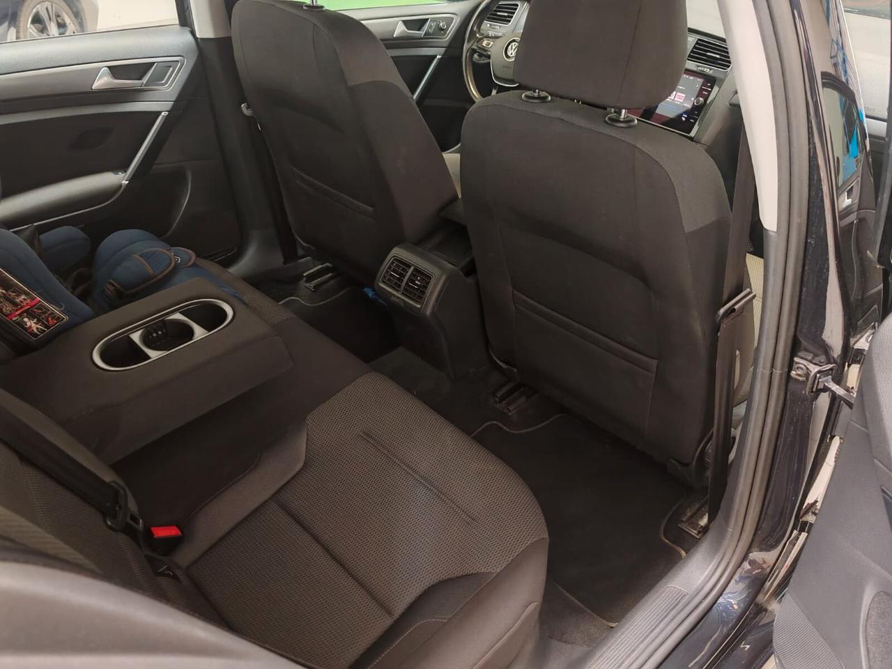 Volkswagen Golf Variant 1.6 TDI 115 CV DSG Executive BlueMotion Tech.