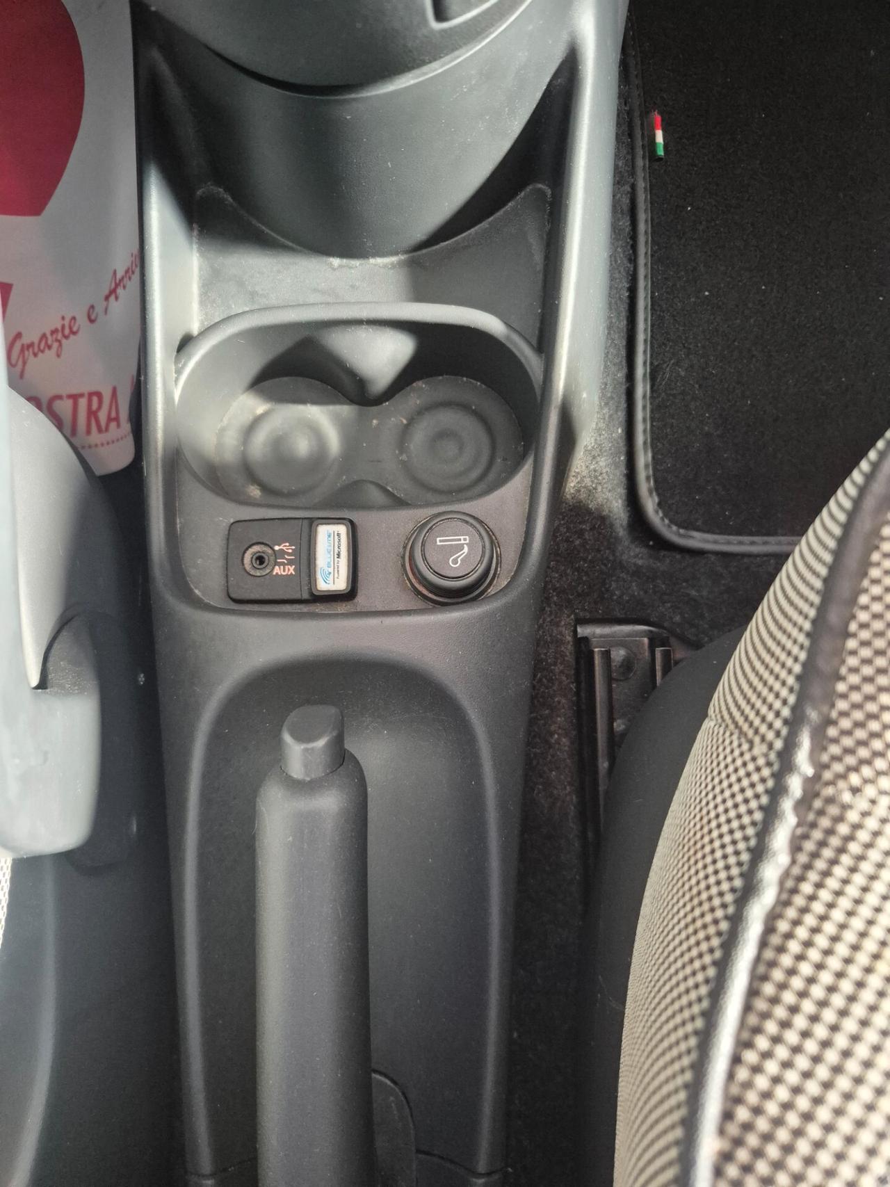 Fiat 500 1.2 benzina tetto panoramico neo patentati