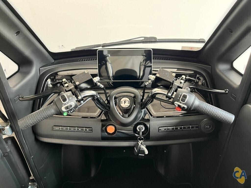 FREEDOM EVO - Macchina Senza Patente- Manubrio