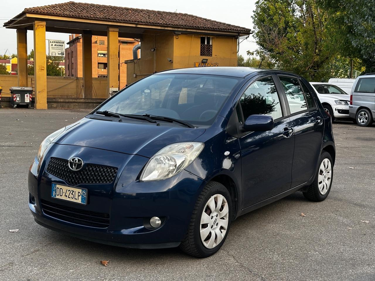 Toyota Yaris 1.4 D-4D 5 porte Sol
