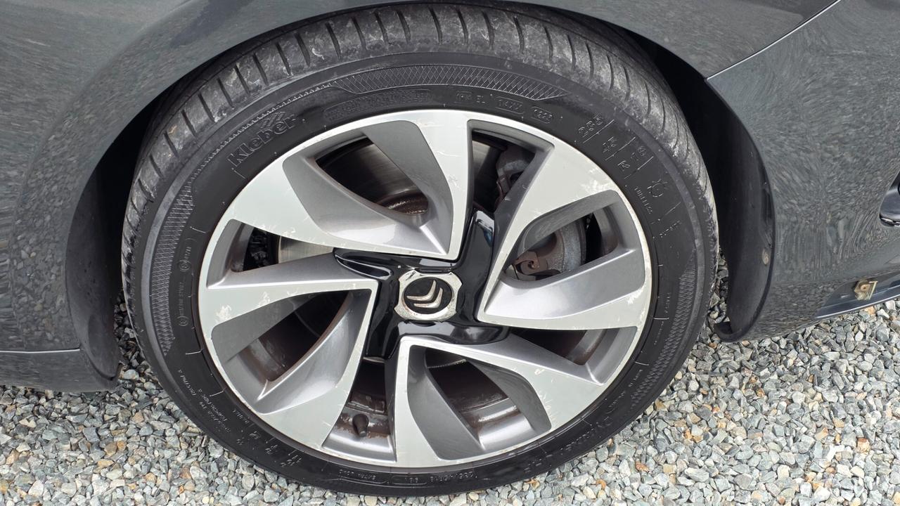 Citroen DS5
