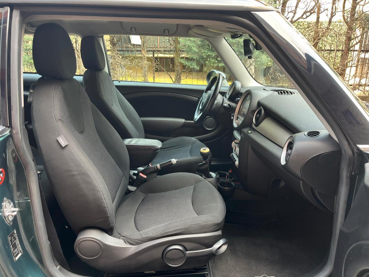 Mini 1.6 16V Cooper D