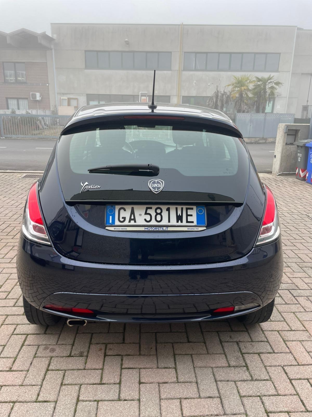 Lancia Ypsilon 1.2 69 CV 5 porte Platinum 51.000 km