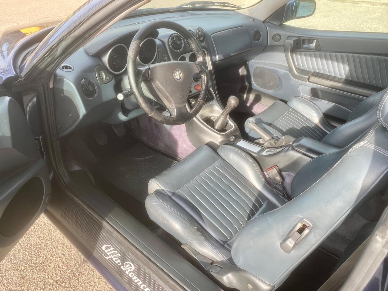 Alfa Romeo GTV 2.0 COUPÉ