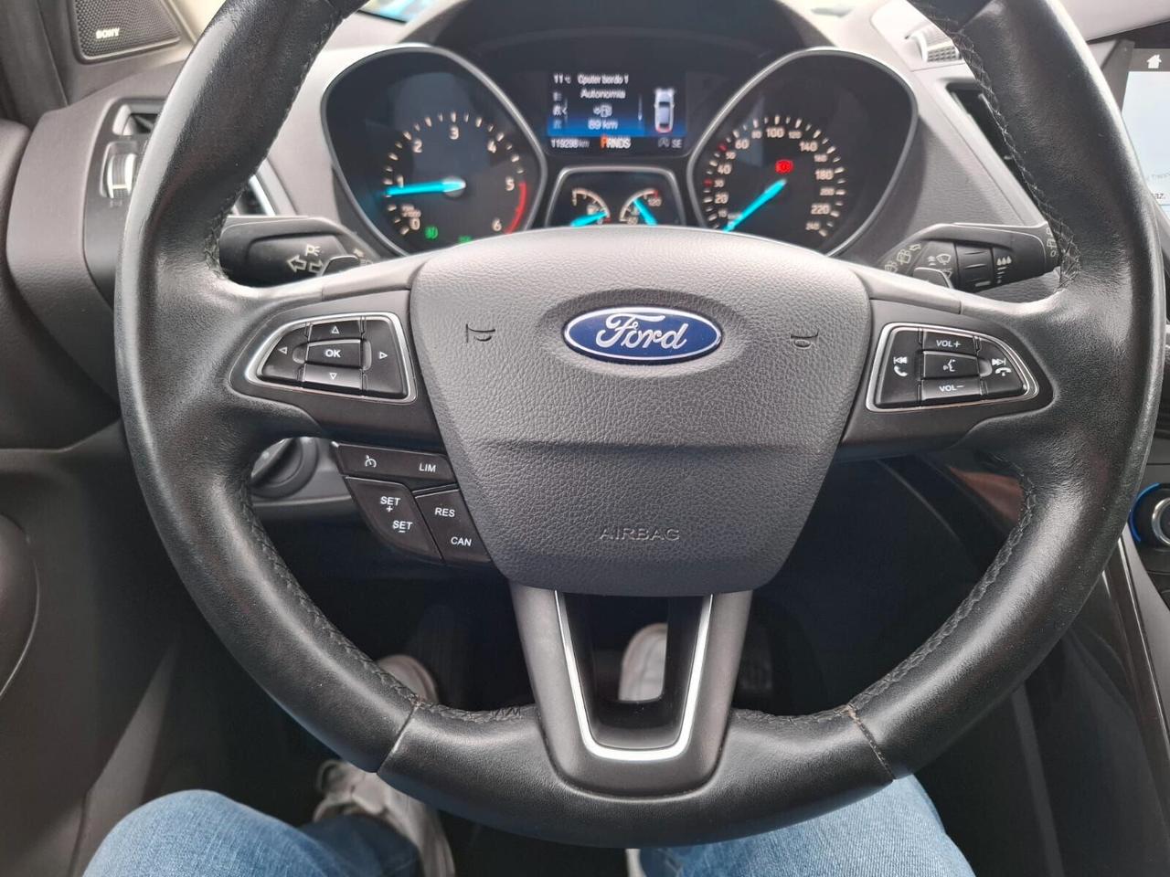 Ford Kuga 2.0 TDCI 150 CV S&S 4WD Powershift Titanium