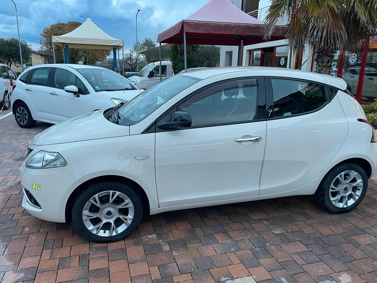 Lancia Ypsilon 1.2 BENZINA UNICO PROPRIETARIO OK PER NEOPATENTATI