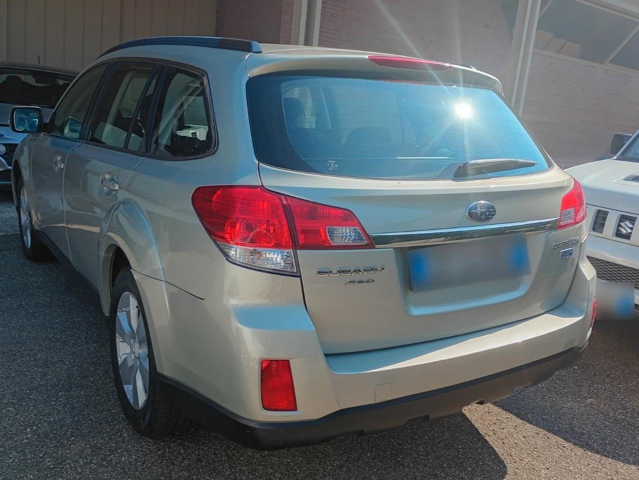 Subaru OUTBACK 2.0D