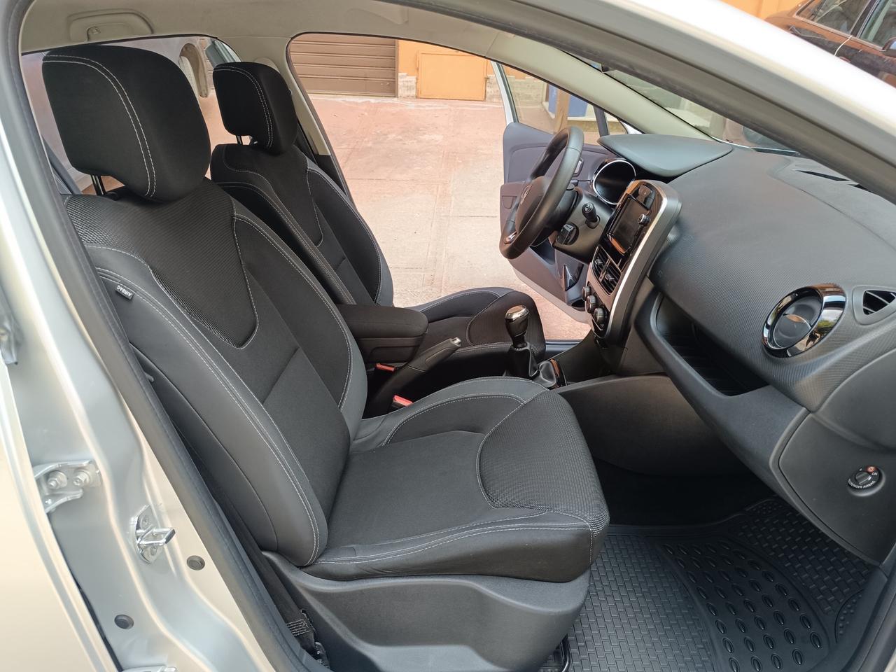 Renault Clio dCi 8V 75 CV 5 porte Moschino Zen