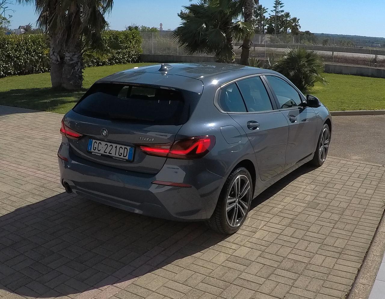 Bmw 116d 5p. Business Advantage Autom.