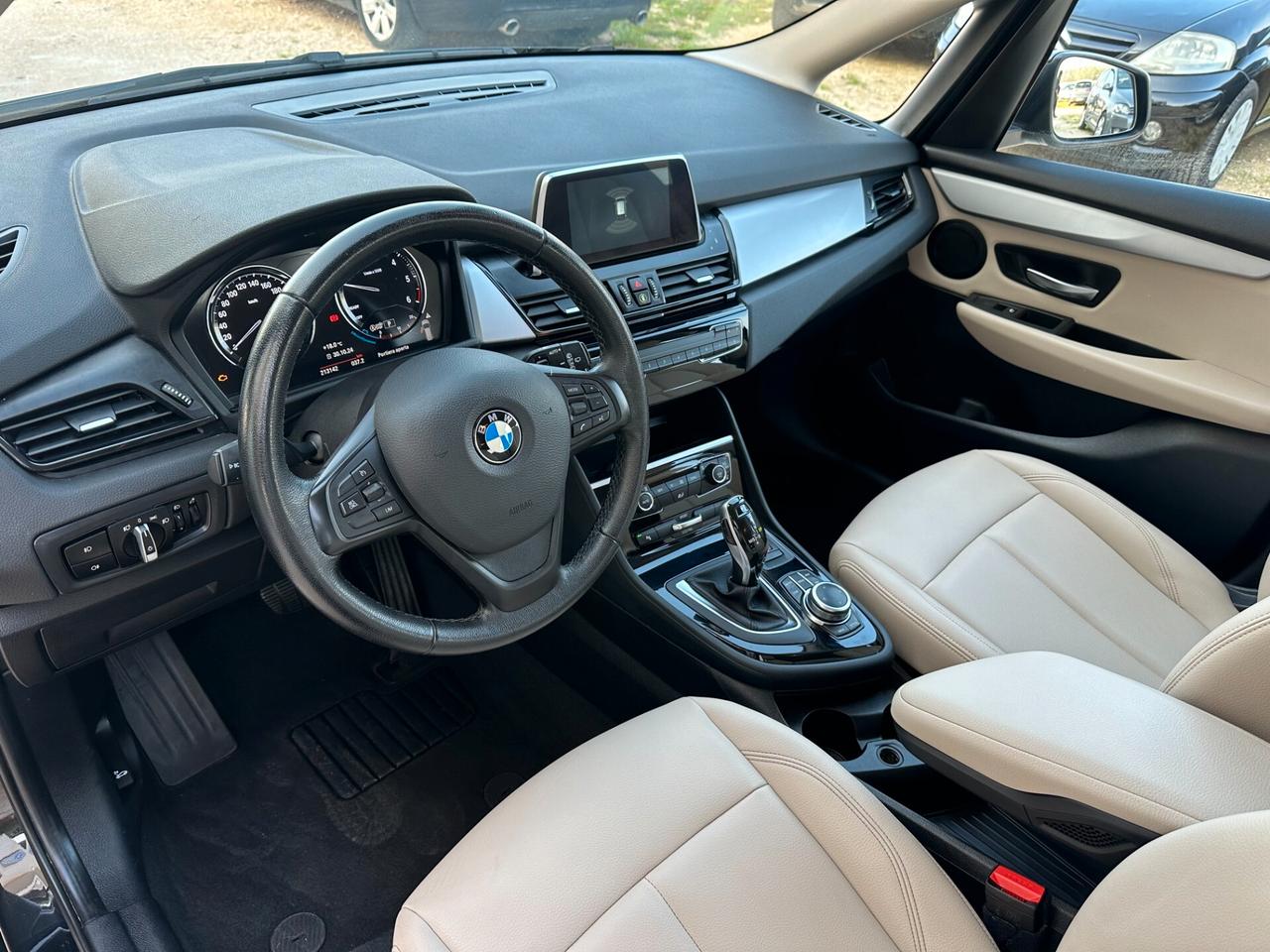 Bmw 216d Active Tourer Luxury 2019 UniPROP