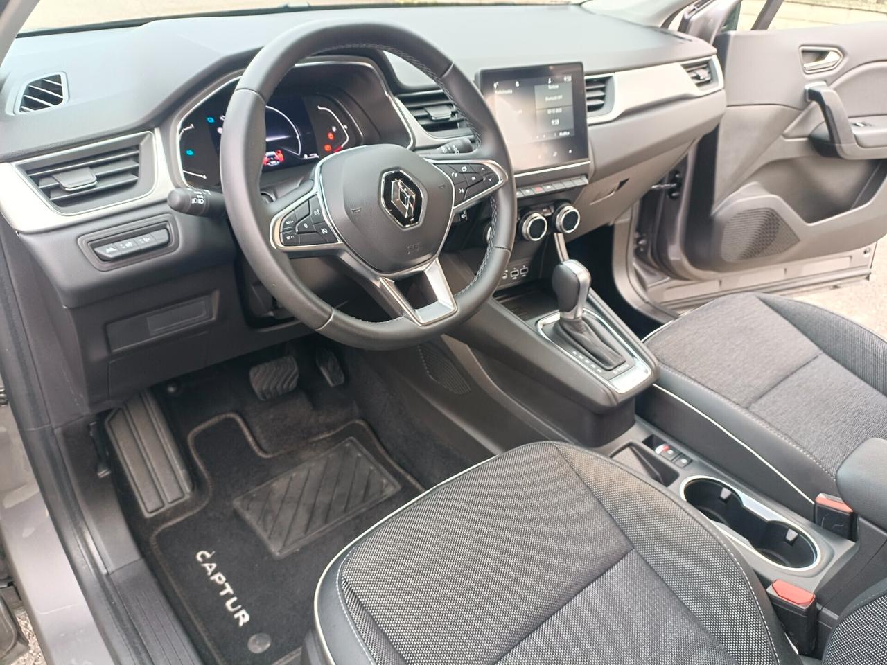 Renault Captur Hybrid E-Te 145 CV Intens