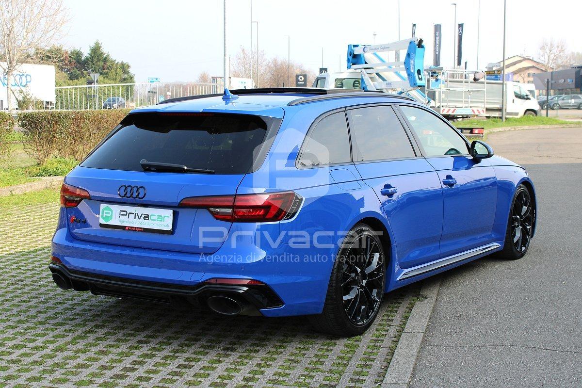 AUDI RS 4 Avant