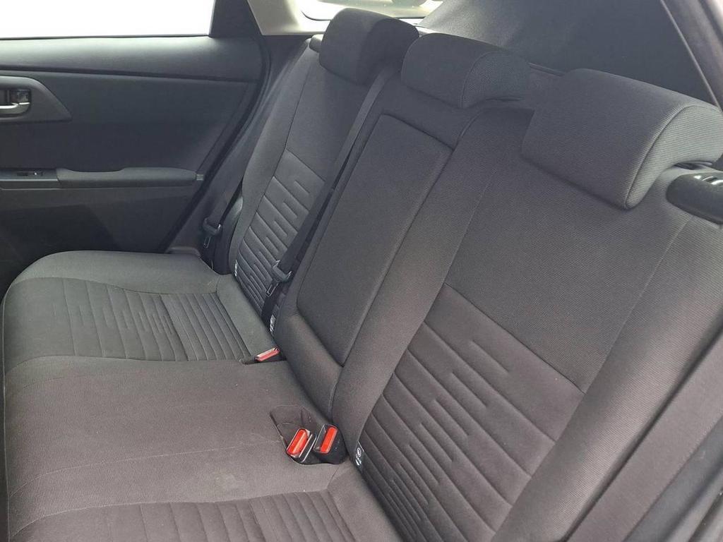 Toyota Auris Touring Sports 1.8 Hybrid Lounge CVT