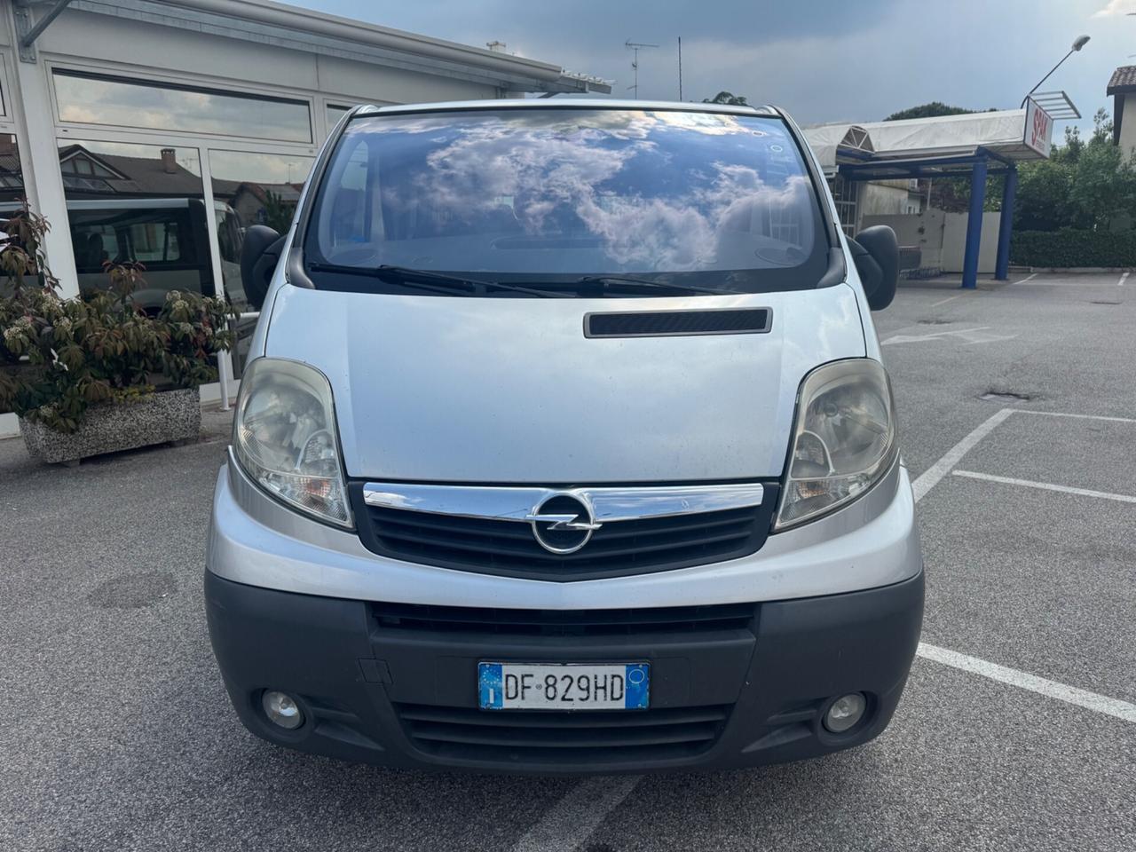 Opel Vivaro 29 2.0 CDTI 120CV TRASPORTO DISABILI 9 posti