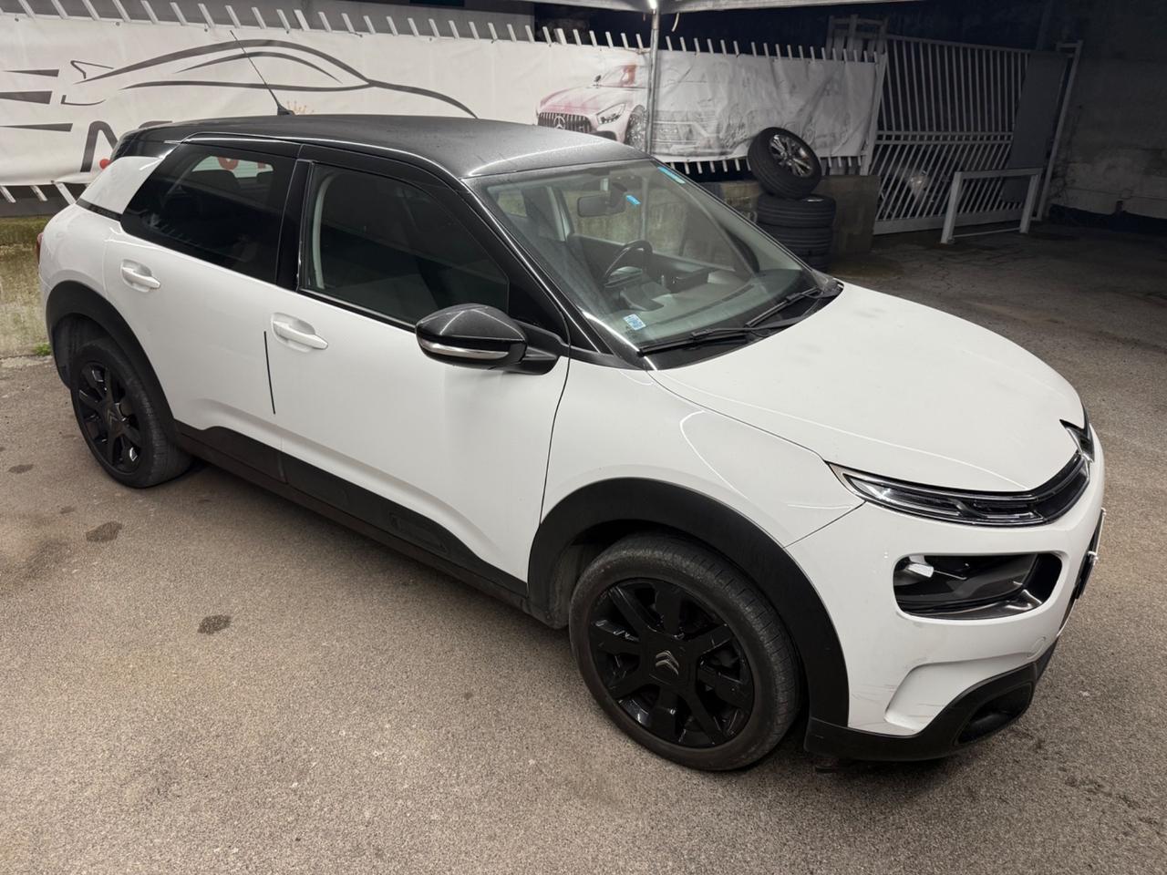 Citroen C4 Cactus BlueHDi 100 S&S Shine