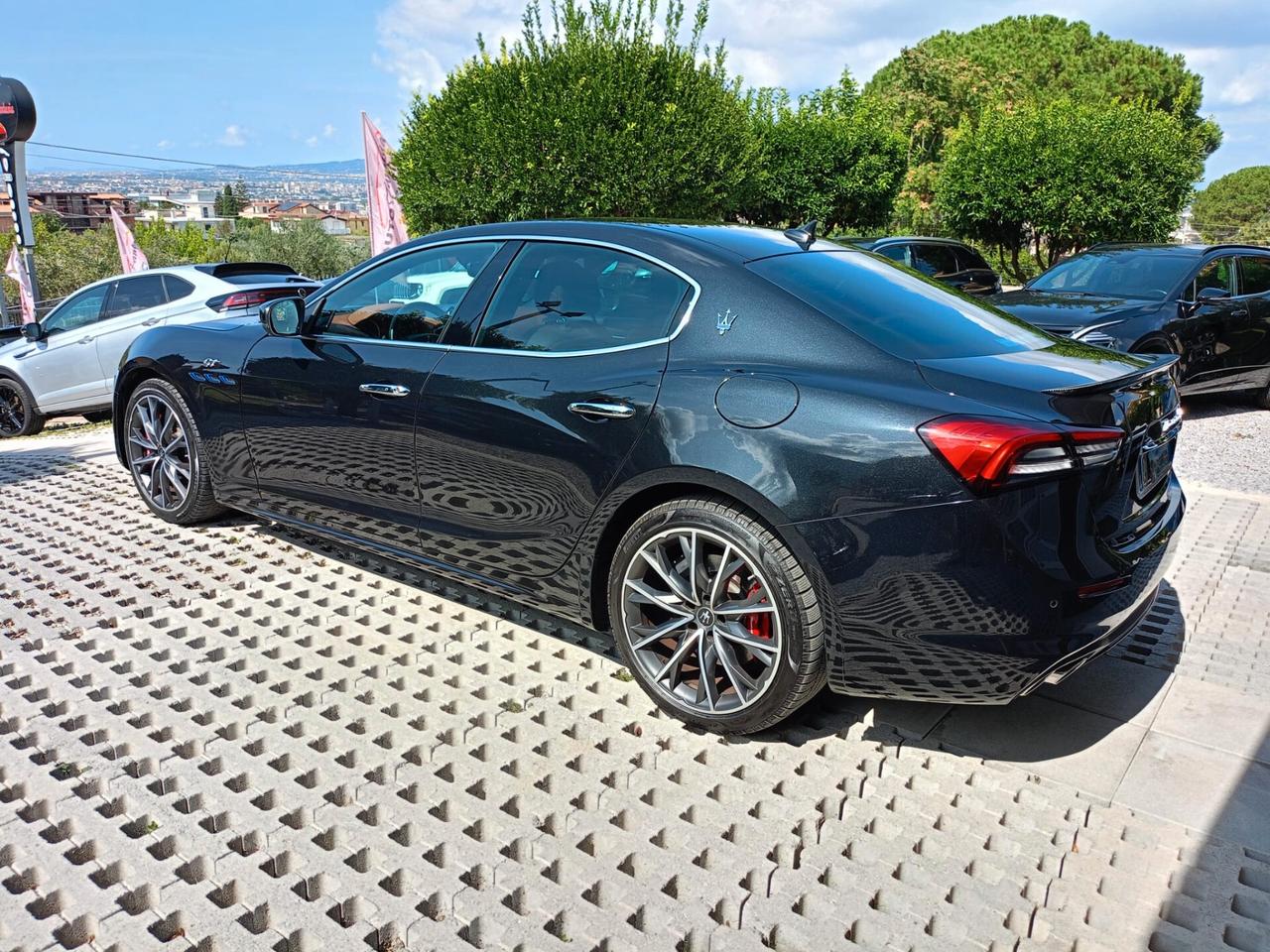 Maserati Ghibli 330 CV MHEV GT