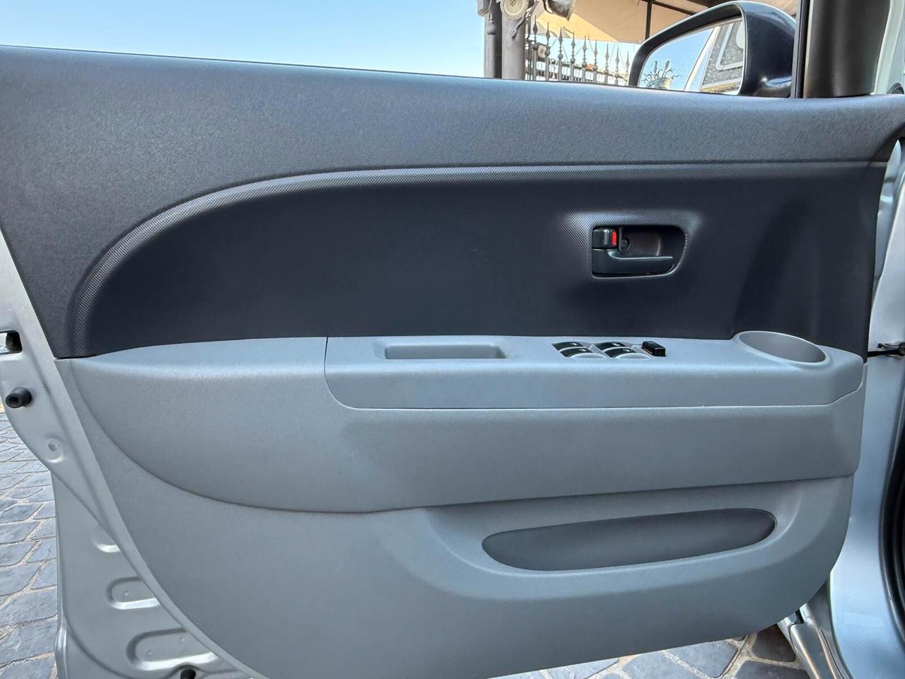 Daihatsu Sirion 1.3