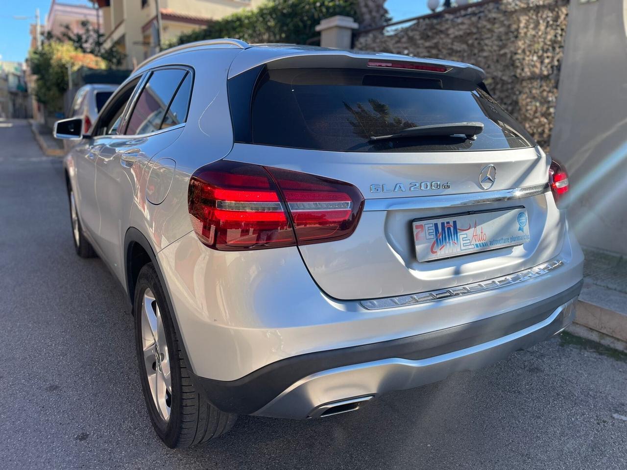 Mercedes-benz GLA 200 d Automatic Premium