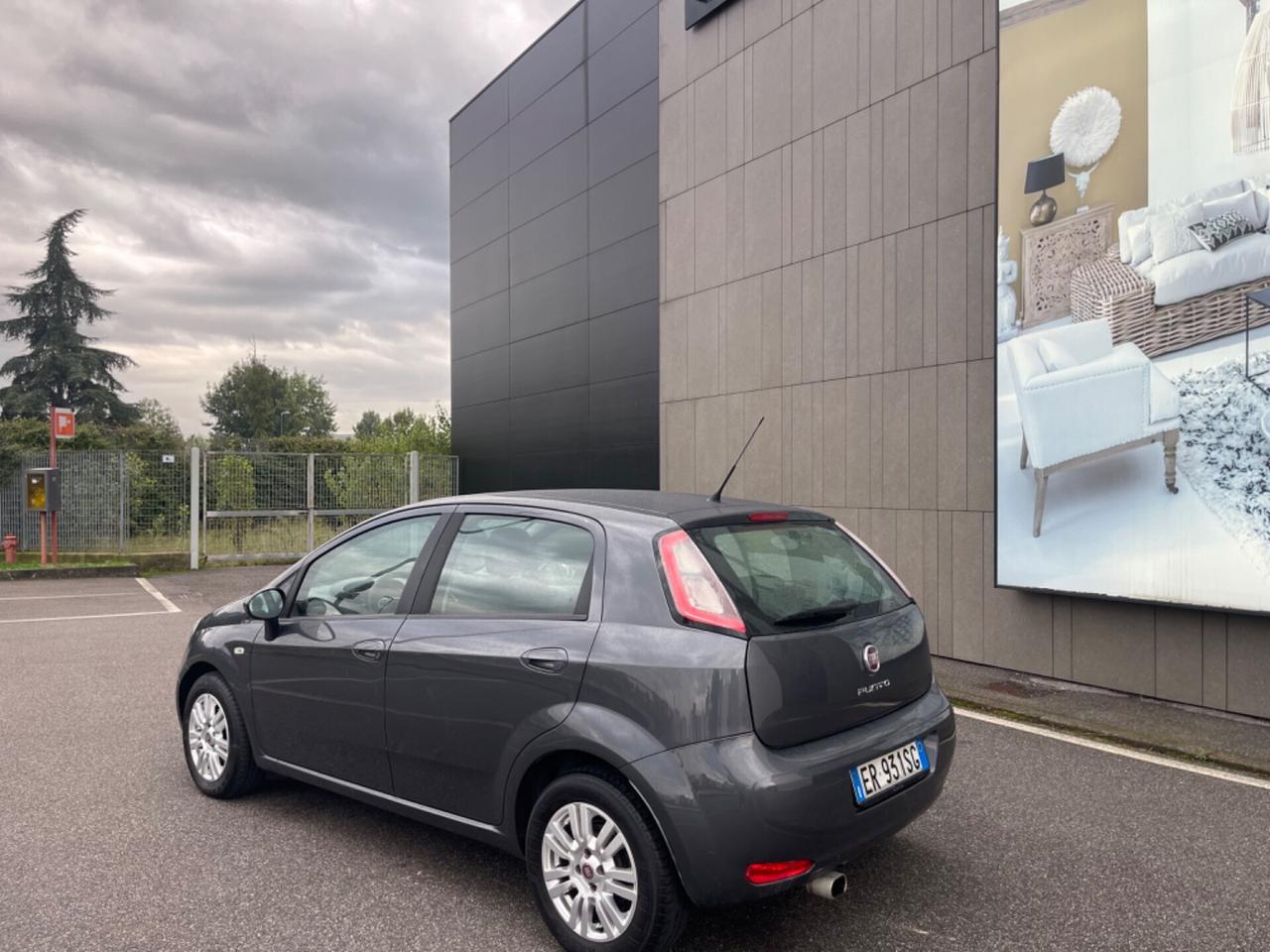 Fiat Punto 1.3 MJT II 75 CV 5 porte Lounge