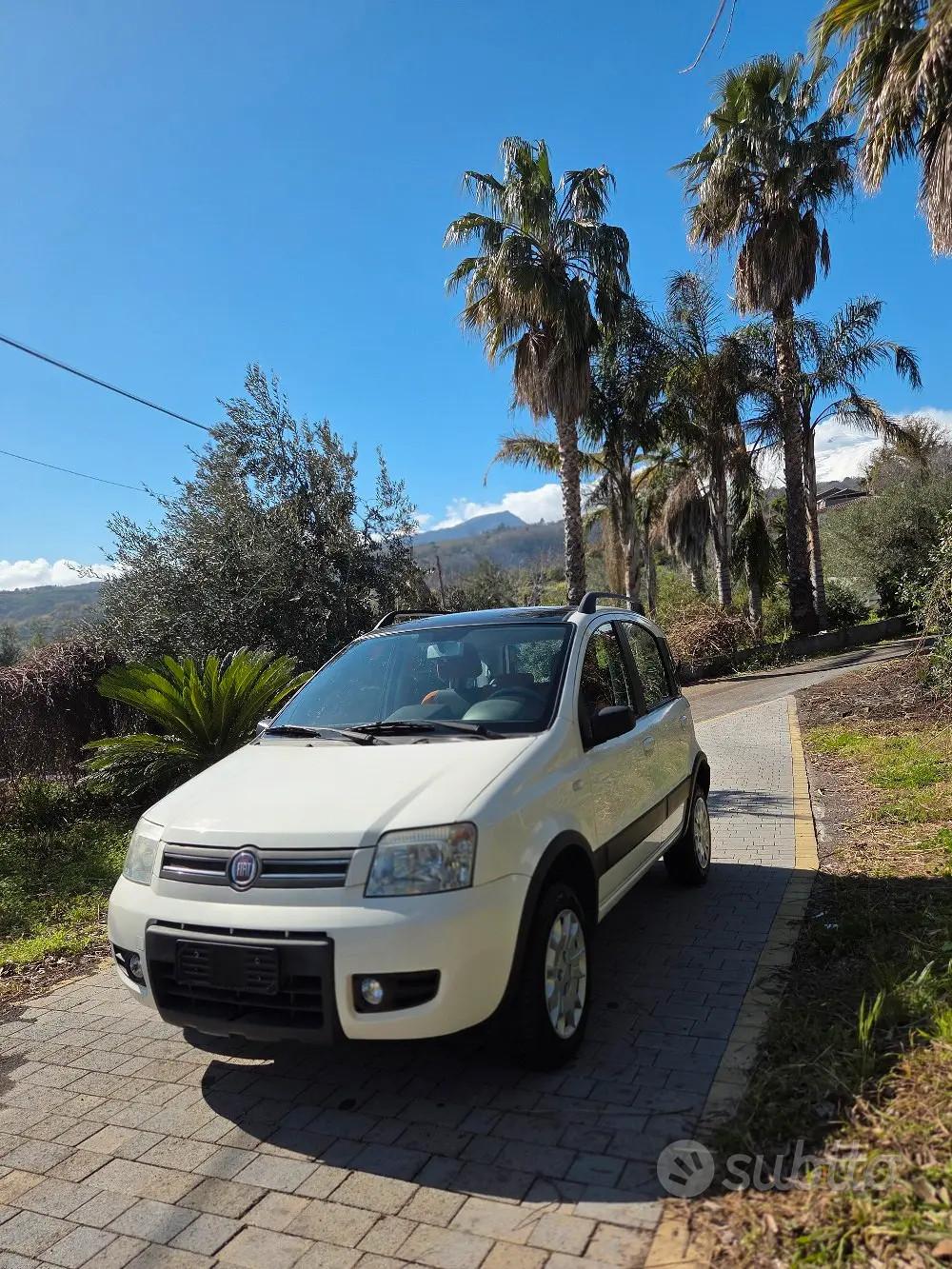 Fiat PANDA 4x4 climbing