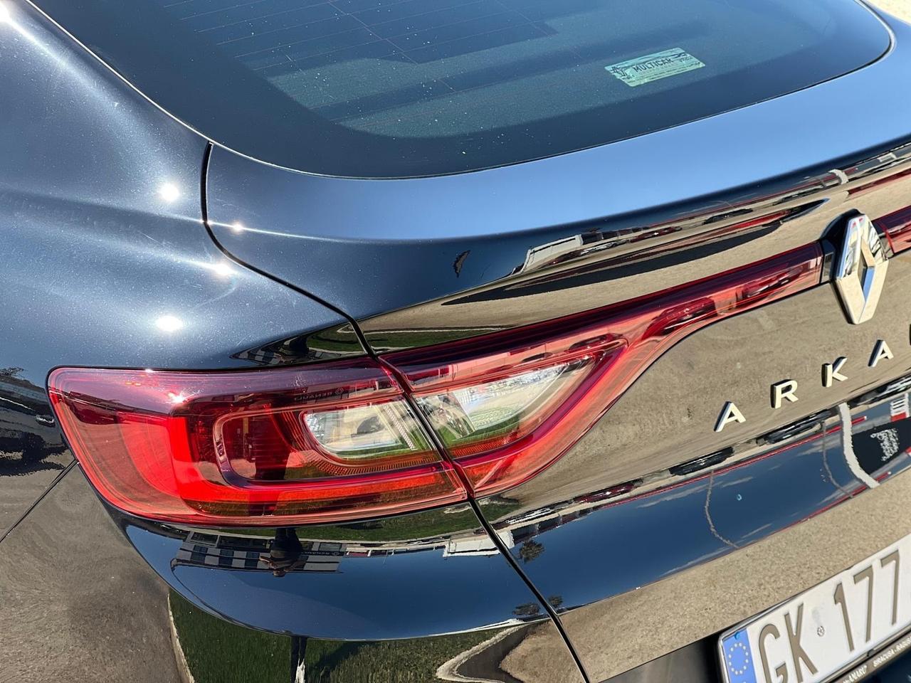Renault Arkana Hybrid E-Tech 145 CV R.S. Line