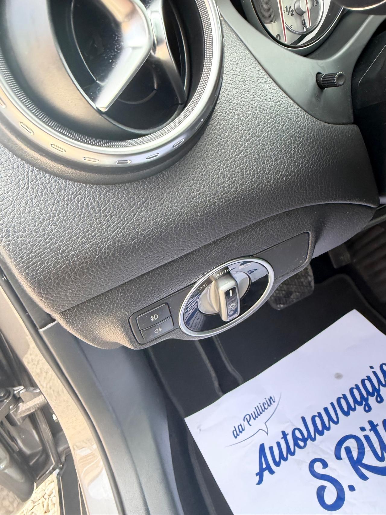 Mercedes-benz GLA 200 d Premium