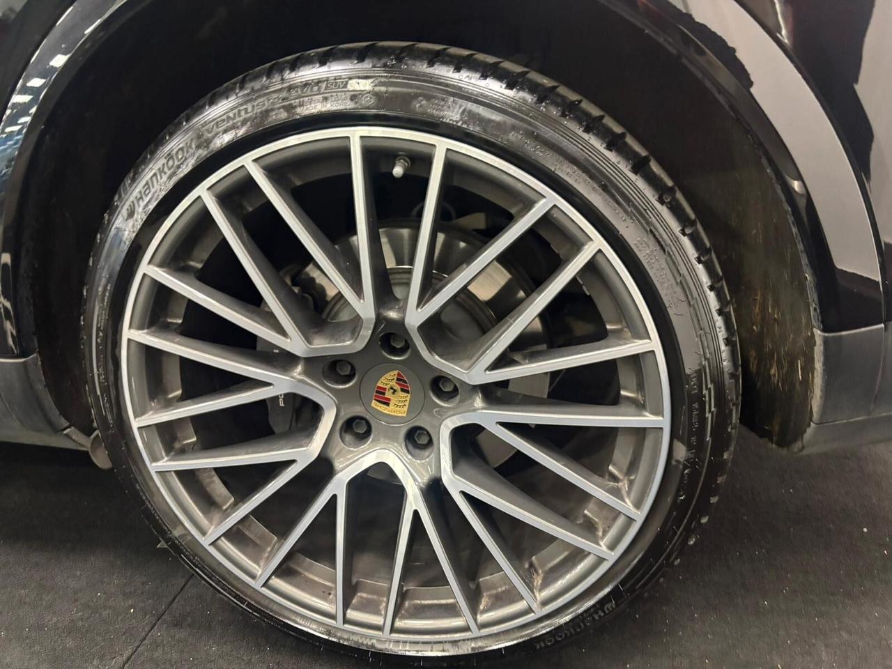 Porsche Cayenne Coupé 3.0 V6 E-Hybrid Platinum Edition