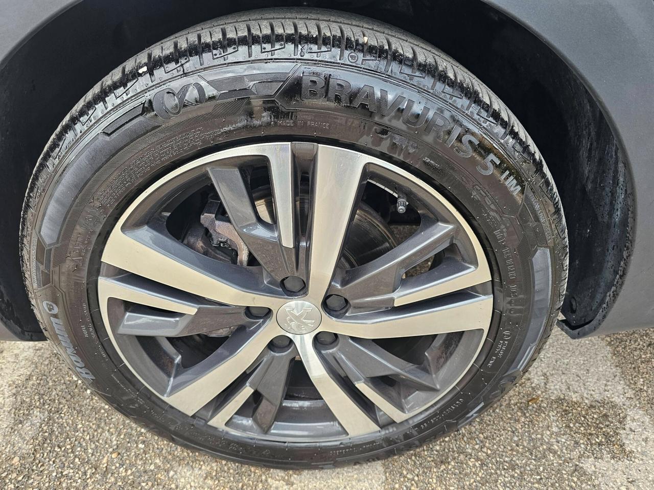 PEUGEOT 3008 1.5 BLUEHDI 131CV EAT8 ALLURE