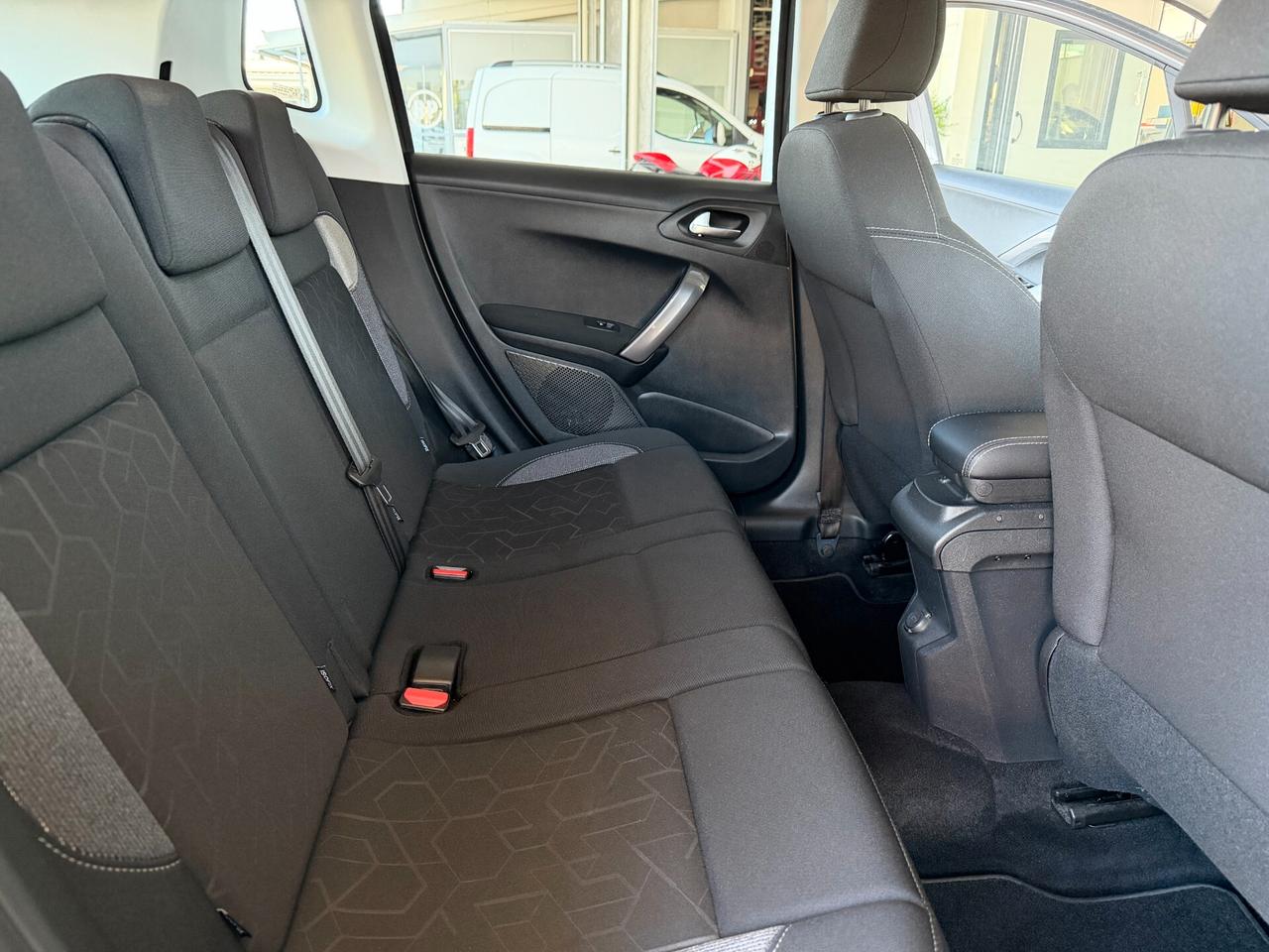 Peugeot 2008 PureTech 82 Active