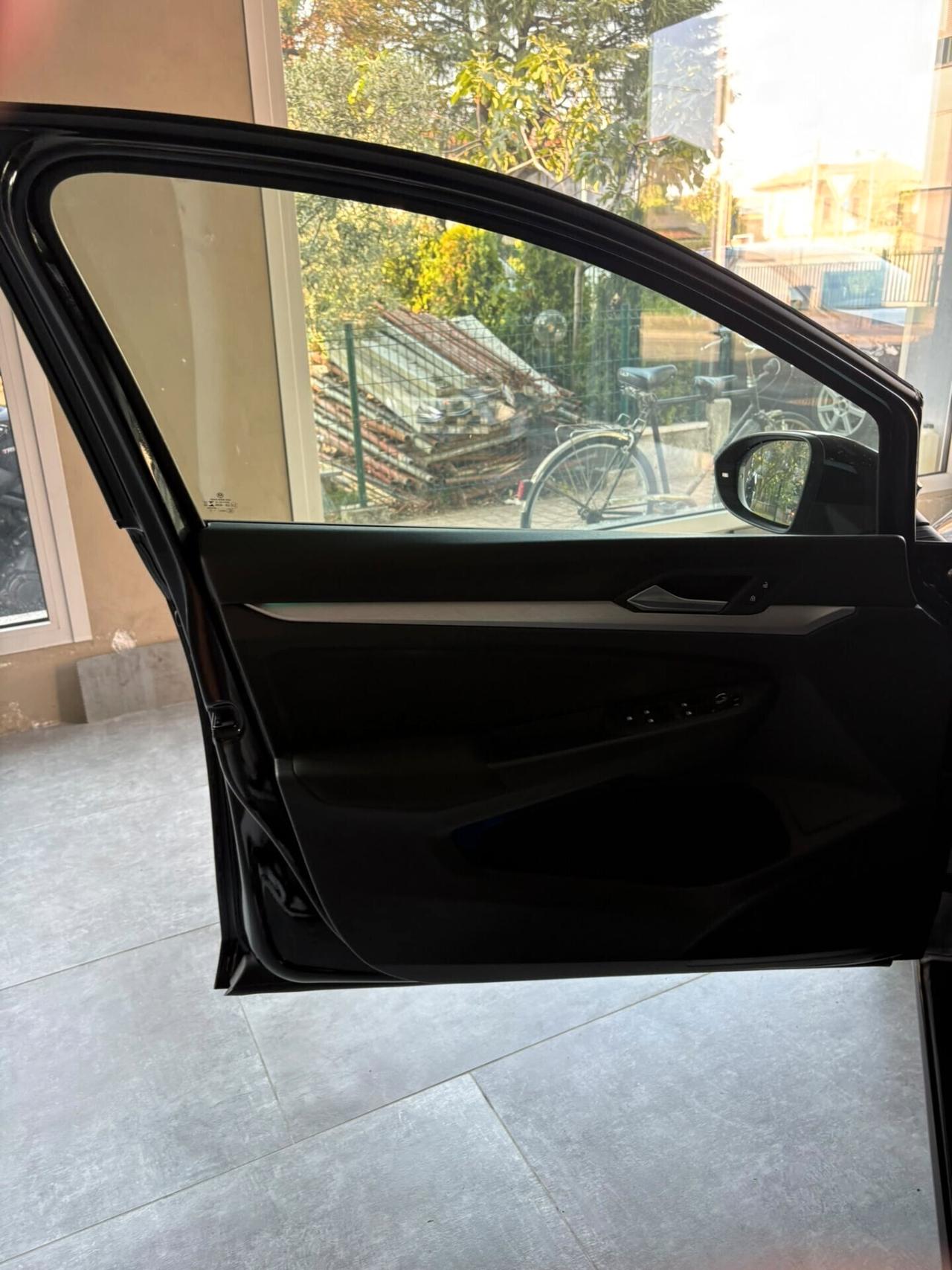 Volkswagen Golf 1.5 TGI DSG Style