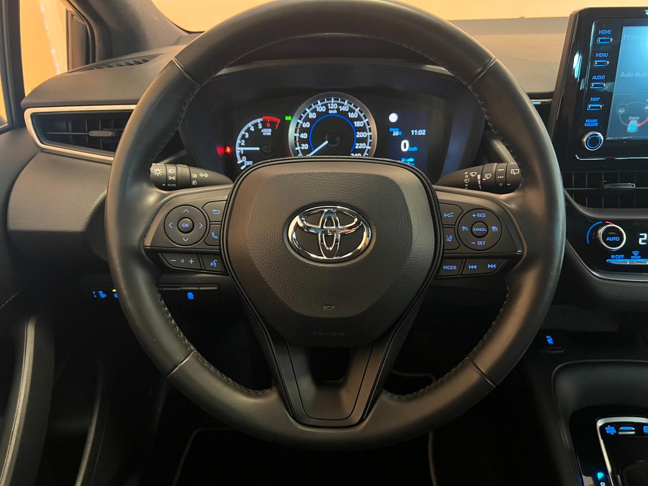 Toyota Corolla 1.8 Hybrid Business