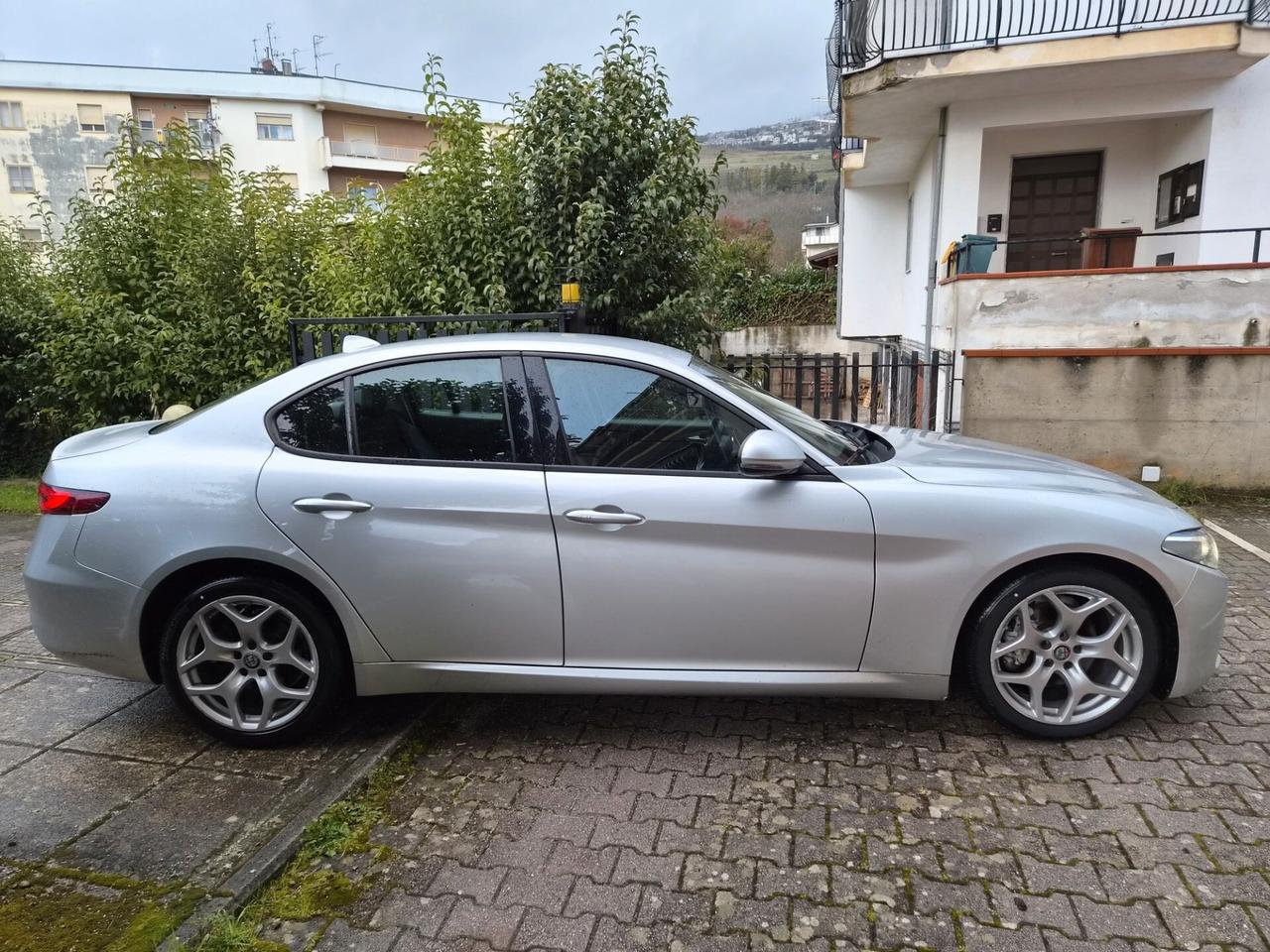Alfa Romeo Giulia 2.2 Turbodiesel 160 CV AT8 Executive