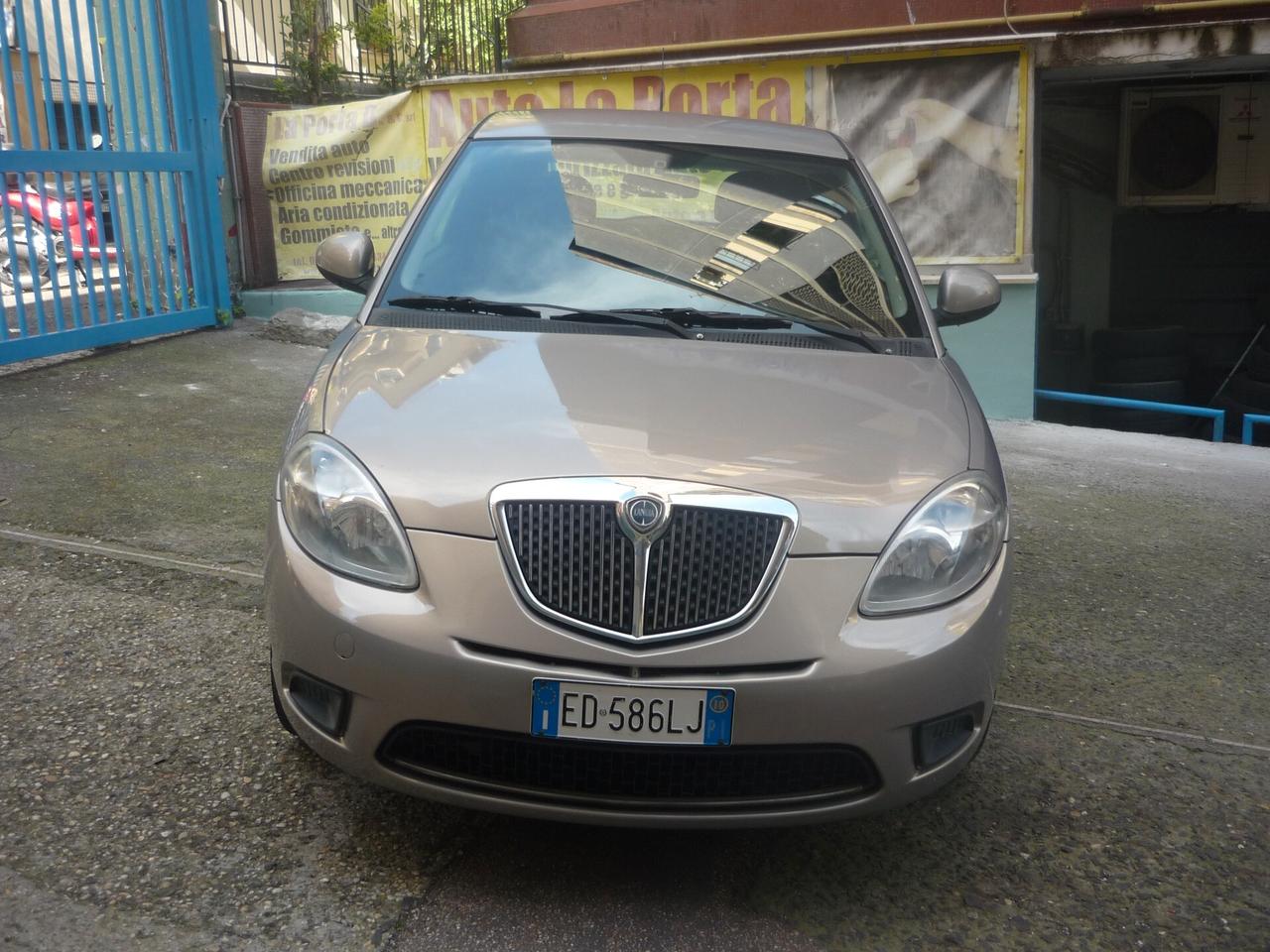 Lancia Ypsilon 1.2 69 CV Diva