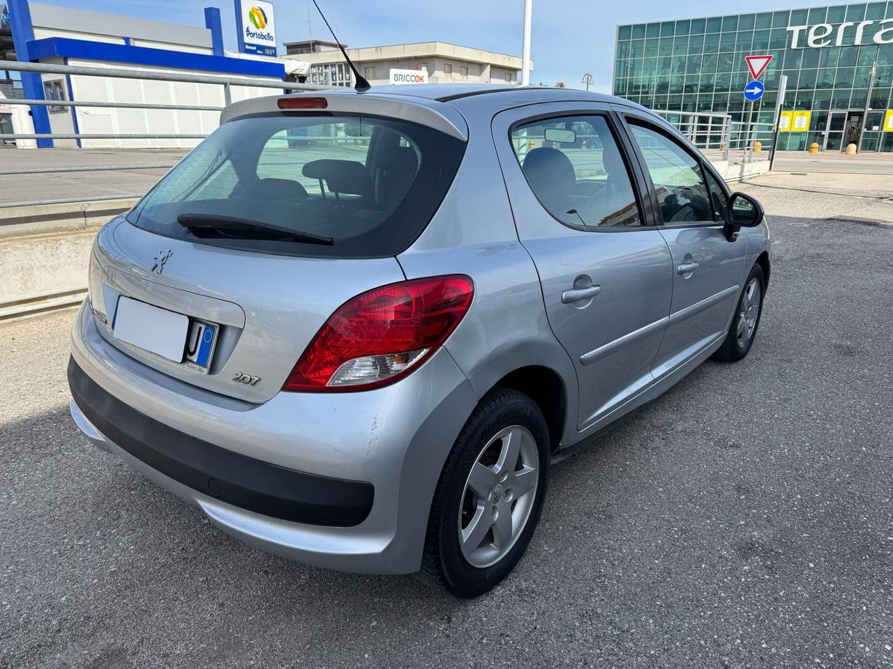 Peugeot 207 1.4 HDi 70CV 5p. X Line Business