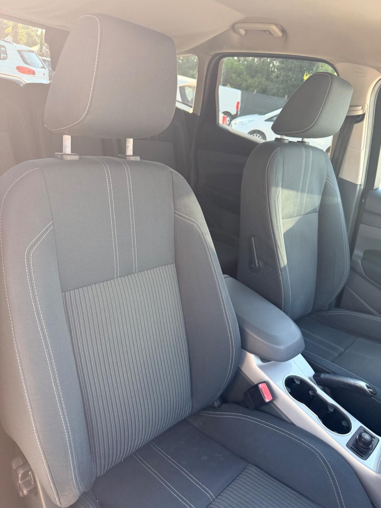 Ford C-Max 1.6 TDCi 115CV Titanium