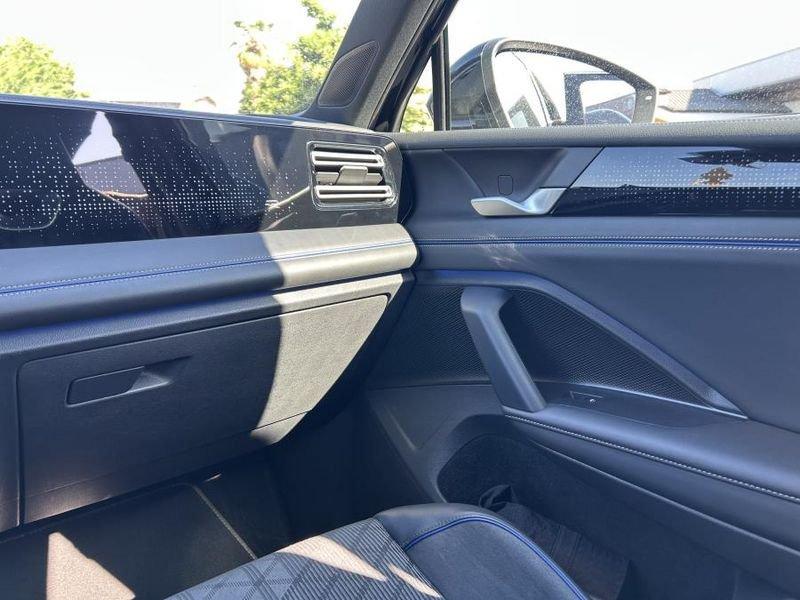 Volkswagen Tiguan 2.0 TDI 150cv DSG R-Line UFF. ITALIA * 27 MILA KM