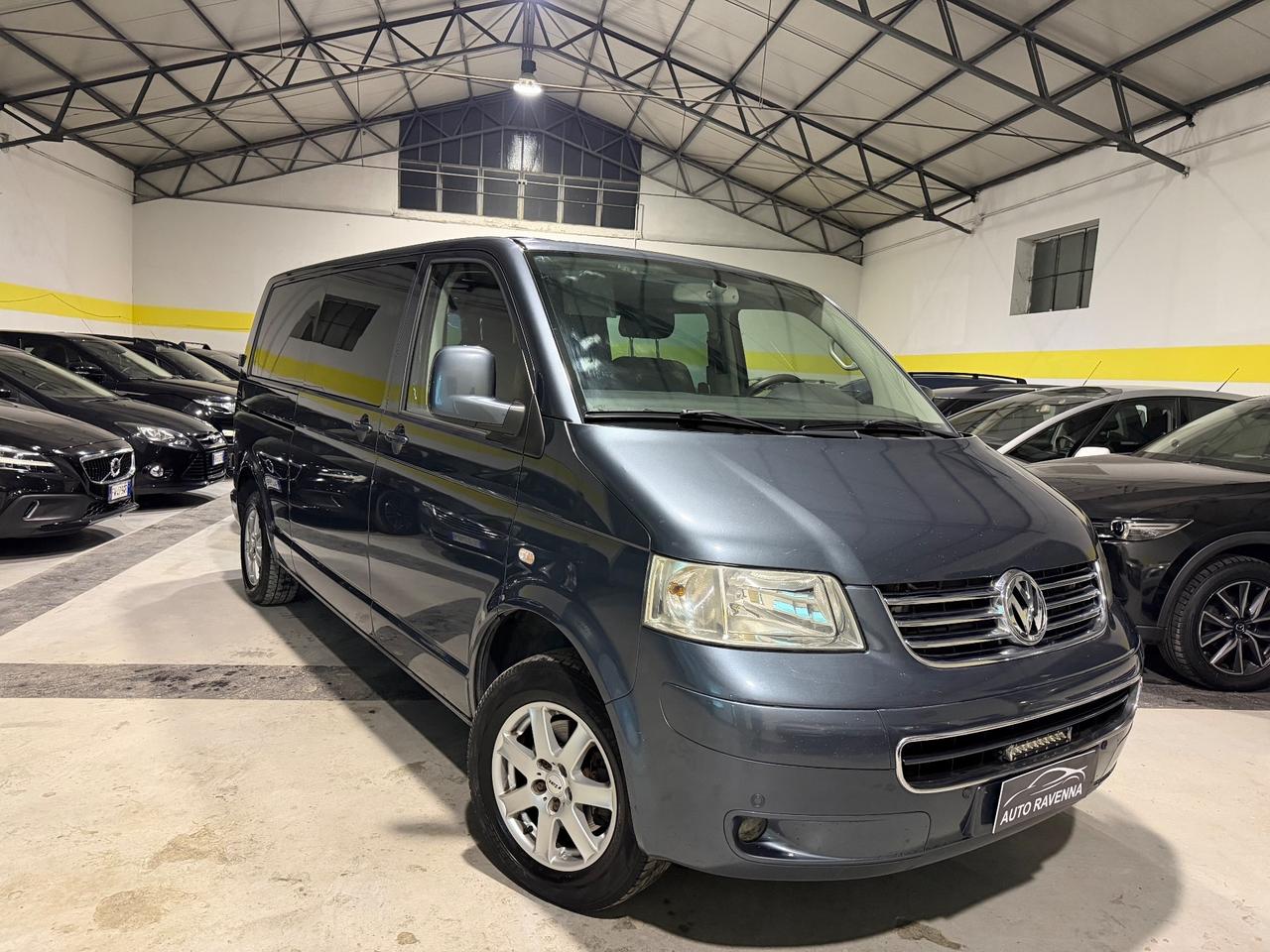 Volkswagen Transporter T-EDITION FULL 2.5 TDI 180CV DSG 2010