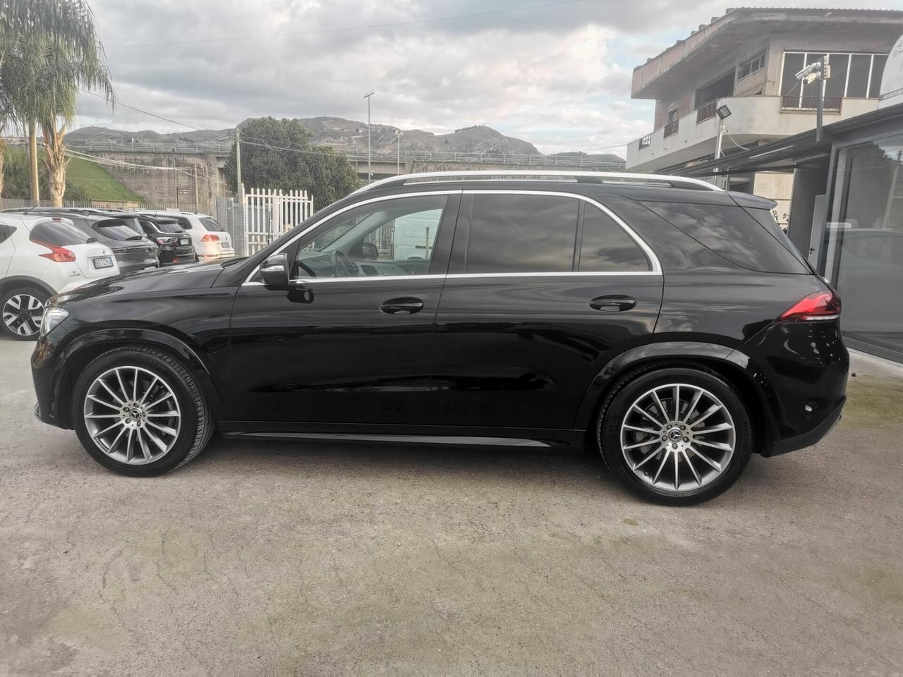 Mercedes-Benz GLE 300 4Matic Premium AMG 2021