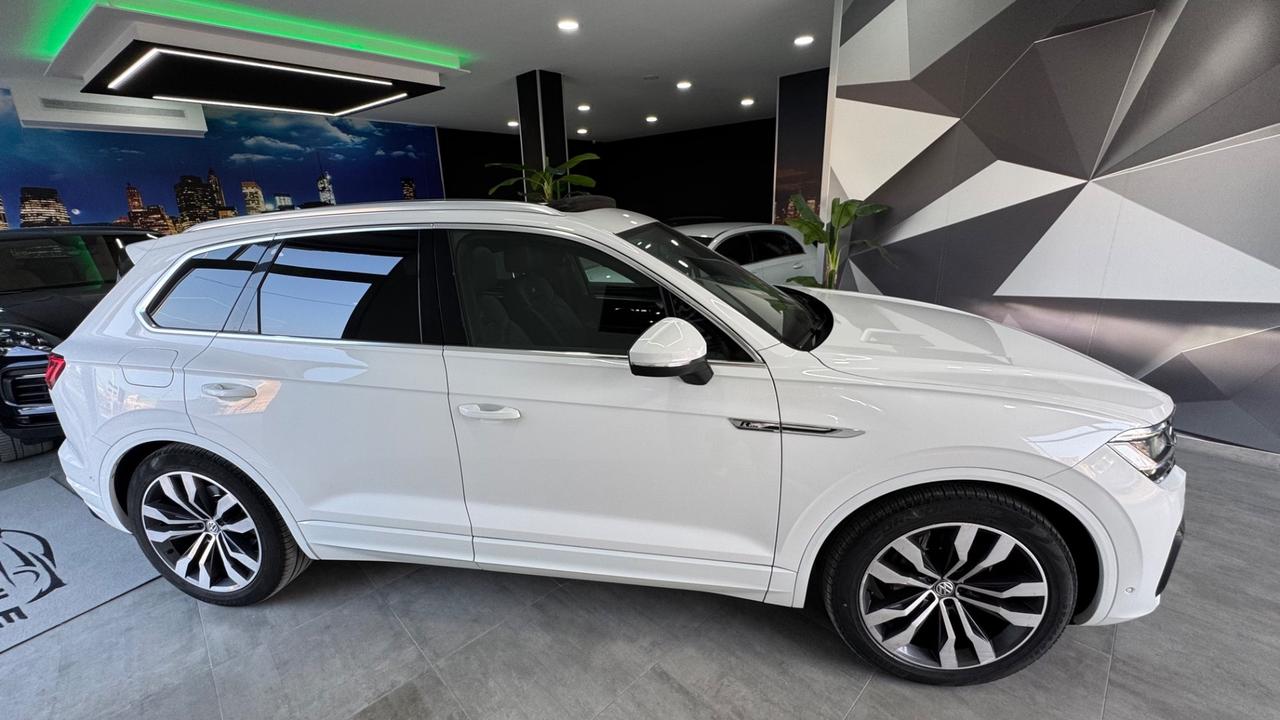 Volkswagen Touareg 3.0 V6 TDI SCR R-Line