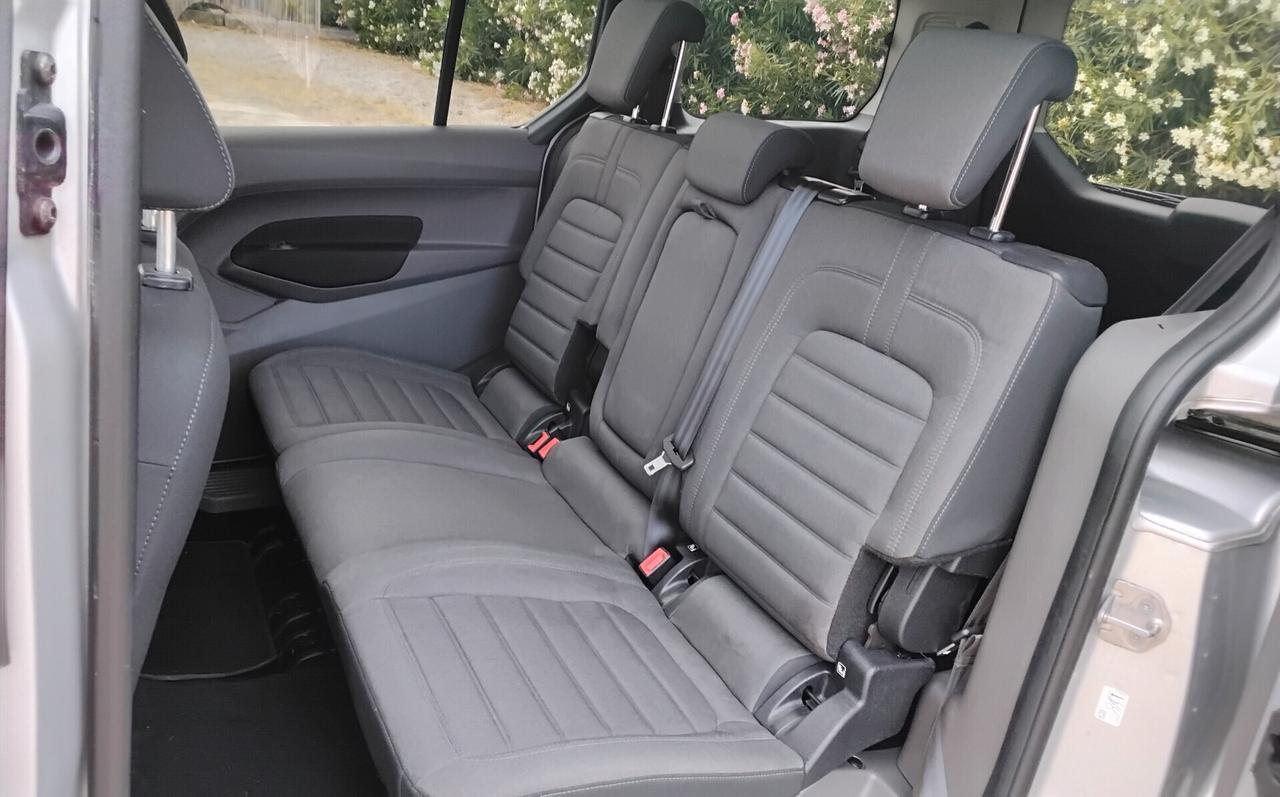 Ford Tourneo Connect 1.5 TDCi 120 CV Powershift Titanium