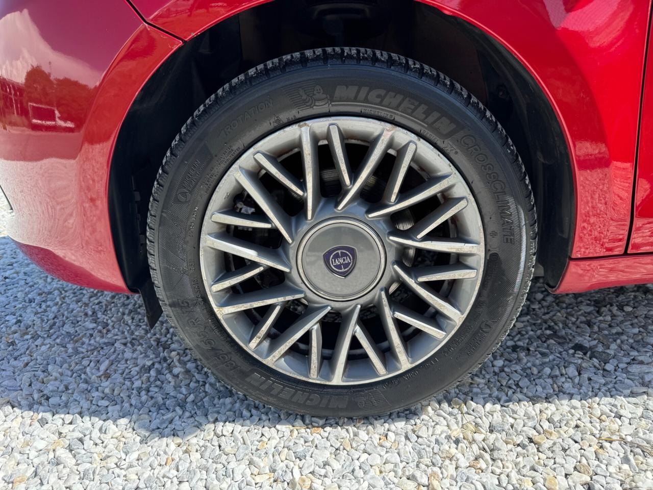 Lancia Ypsilon 1.2 69 CV Ok-Neopatentati