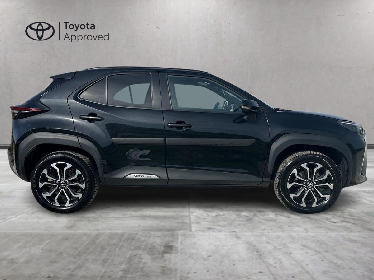 TOYOTA Yaris Cross - Yaris Cross 1.5 Hybrid 5p. E-CVT AWD-i Trend