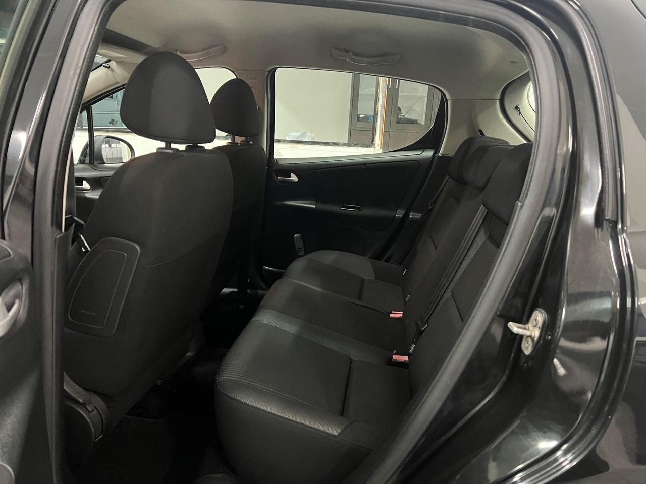 Peugeot 207 1.4 8V 75CV 5p. X Line