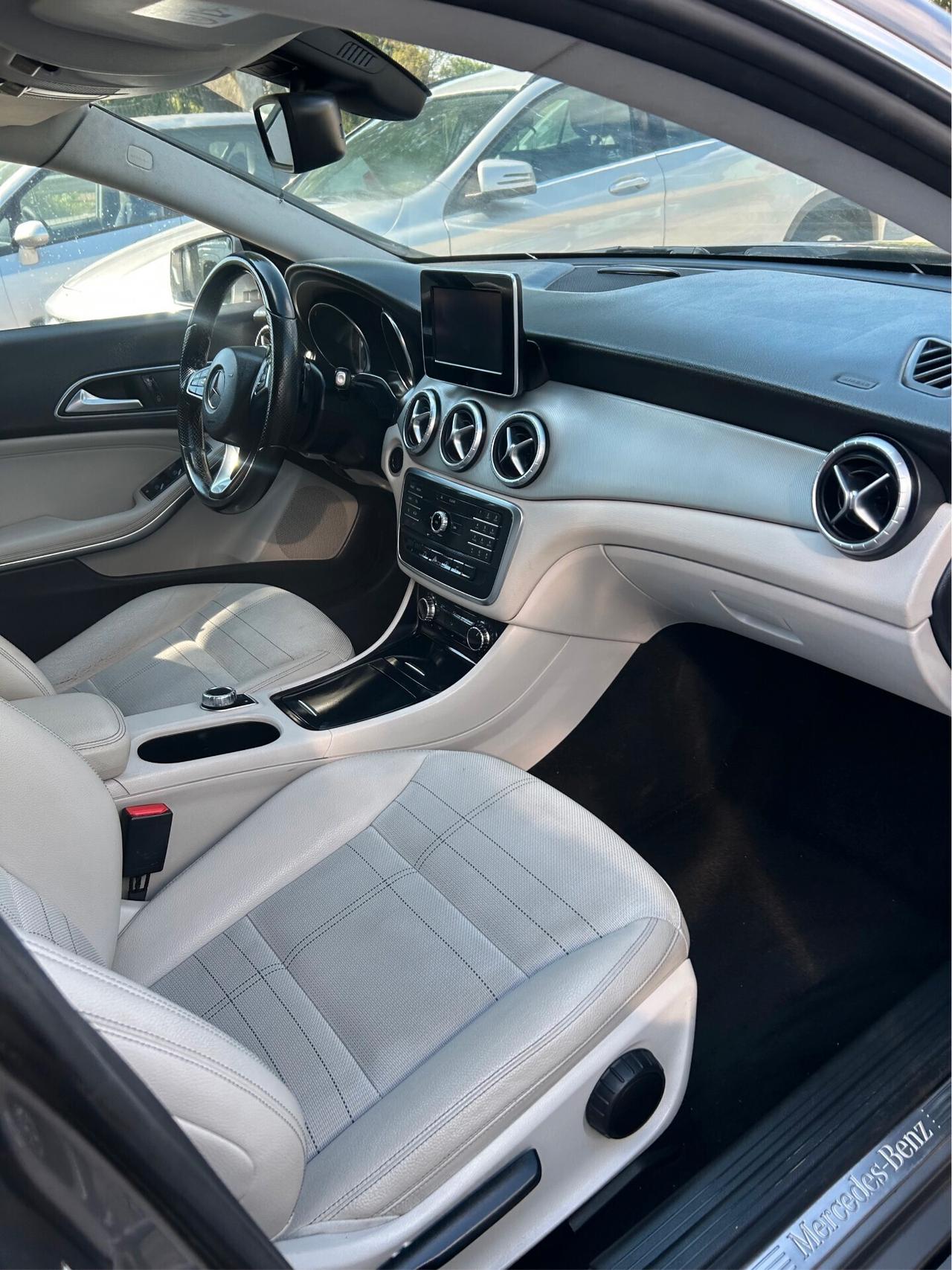 Mercedes-benz CLA 200 CDI S.W. Automatic Premium
