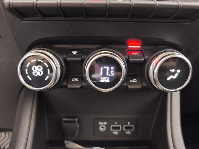 RENAULT Captur 1.6 E-Tech hybrid Techno Fast Track 145cv auto
