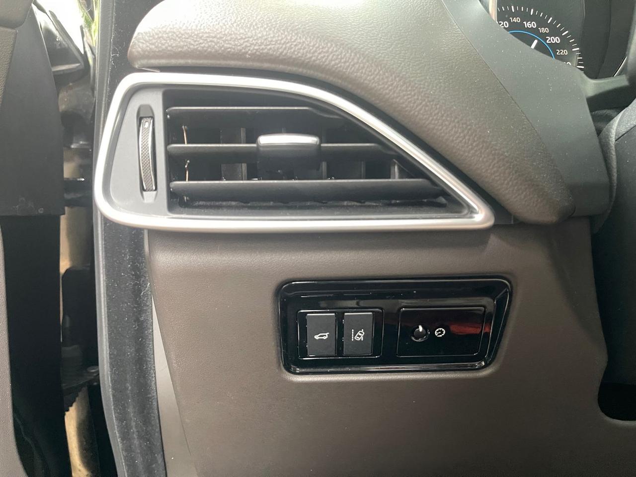 Jaguar F-Pace Prestige 2.0 Turbo