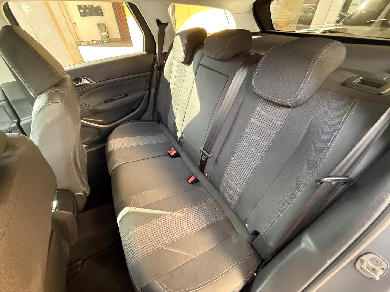 Peugeot 308 2019 - BlueHDi 130 S&S SW Allure