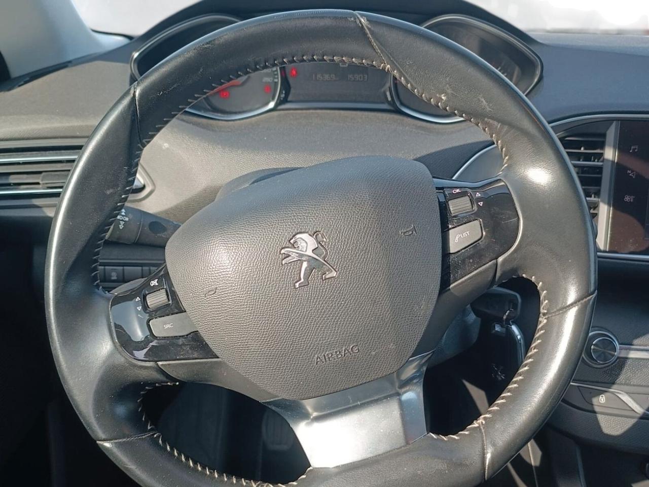 Peugeot 308 BlueHDi 100 S&S Style