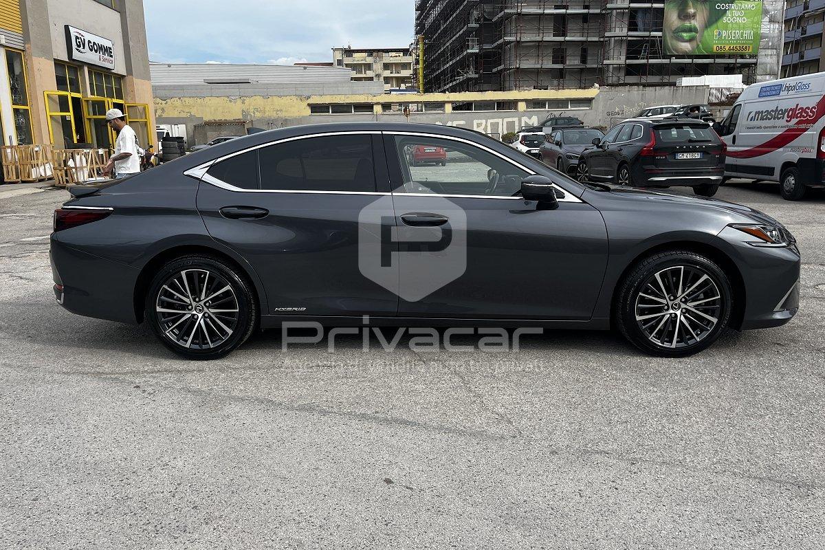 LEXUS ES Hybrid Executive